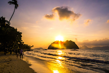 10. Maremegmeg Beach, Philippines