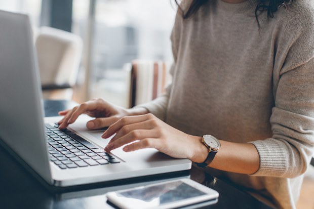 Laptop email