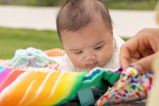 Lovevery play photo newborn. 
