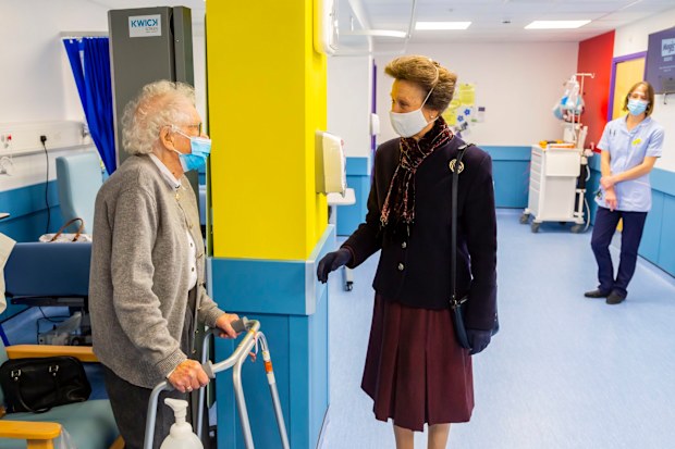 Princess Anne visits hospital