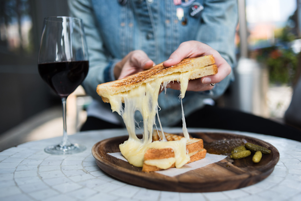 Enjoy Californian wine and food made with ingredients from local producers at Esters. 