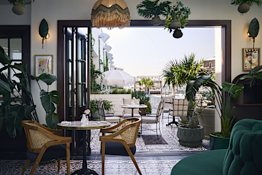 16. Hotel Swexan, US