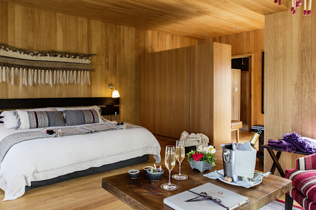 andBeyond Vira Vira suite interior.