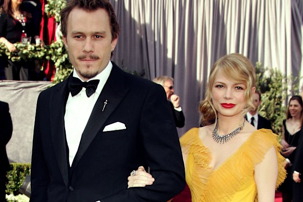 Actors Heath Ledger and Michelle Williams arrive to the 78th Annual Academy Awards at the Kodak Theatre on March 5, 2006 in Hollywood, California. 