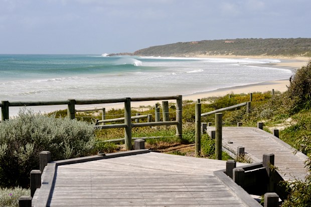 Smiths Beach at Yallingup, is close-by the Leeuwin-Naturaliste National Park. It is known for it's beautiful surf waves and sheltered swimming lagoons. Nikon D300