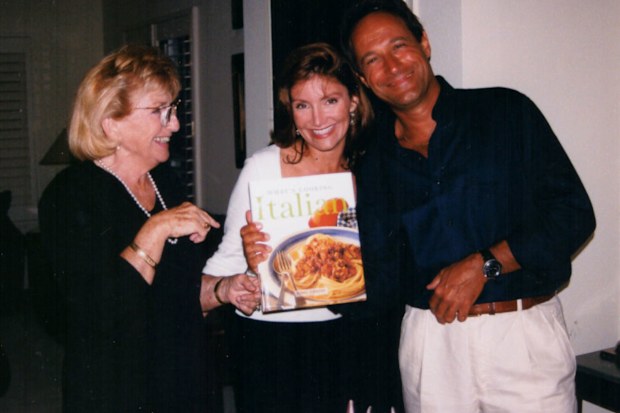 Catherine's mother, Mary Lee (left), was very encouraging of Catherine and Fausto's relationship.