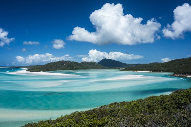 Hill inlet on the famous Whitsunday Island. Home to White Haven beach which you can see in the left hand side of the image. Got lucky with the weather and the tide on our adventure over there. Enjoy :)