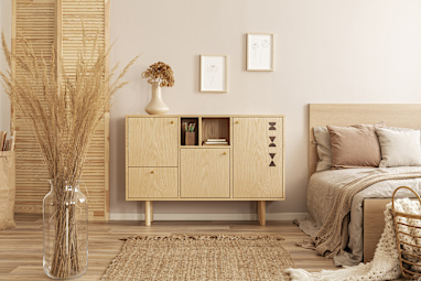 9. Warm wood tones