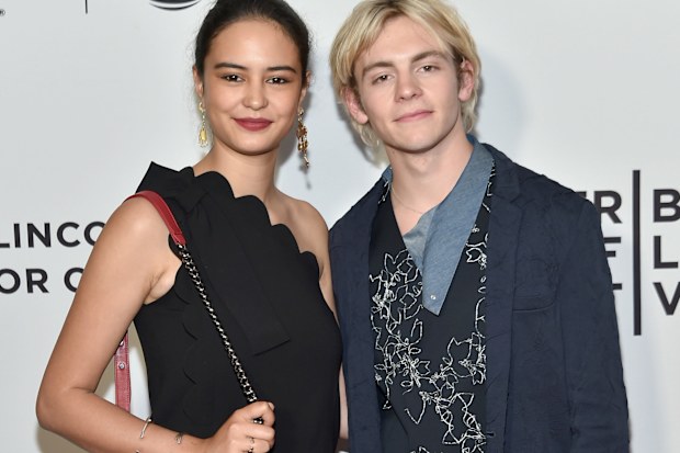 Courtney Eaton and Ross Lynch 