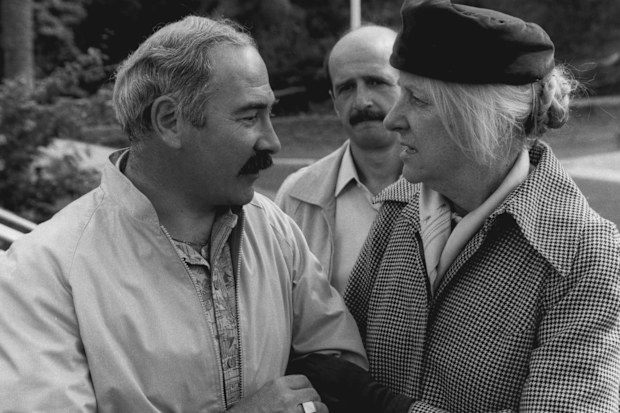 Henri Szeps, Ruth Cracknell and Garry McDonald 