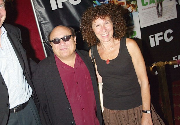 NEW YORK - JULY 21: (HOLLYWOOD REPORTER & U.S. TABS OUT)  Jonathan Sehring of IFC, on left, with Danny Devito and Rhea Perlman at the  New York premiere of "Camp" at the Ziegfeld Theater July 21, 2003 in New York City. (Photo by Scott Gries/Getty Images)