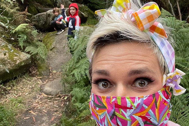 Jane de Graaff and her boys bushwalk