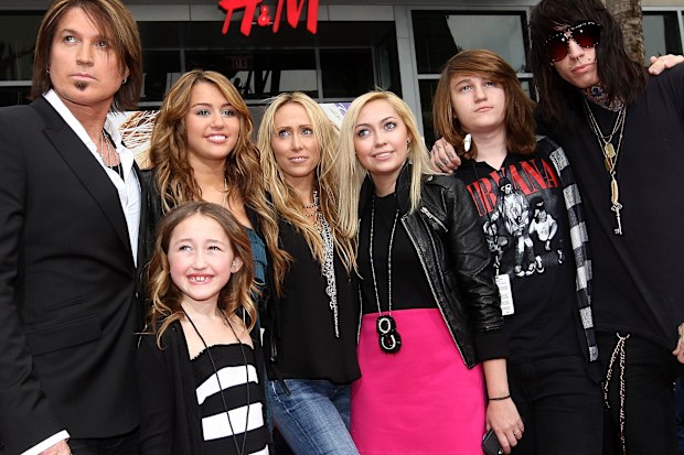 Billy Ray Cyrus, Tish Cyrus and Miley Cyrus with family