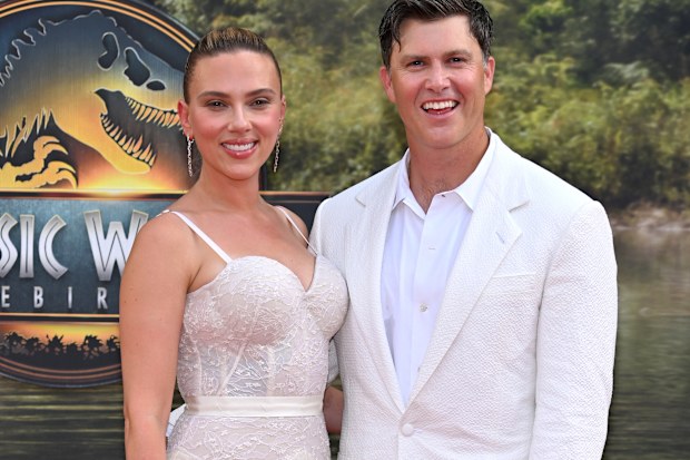 Scarlett Johansson and Colin Jost 
