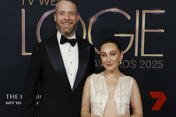 SYDNEY, AUSTRALIA - AUGUST 03: Hamish Blake and Zoe Foster Blake attend the 65th TV WEEK Logie Awards at The Star on August 03, 2025 in Sydney, Australia. (Photo by Brendon Thorne/Getty Images)
