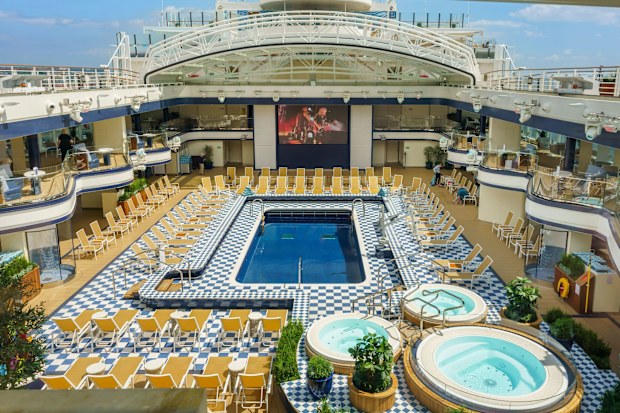 cunards queen anne