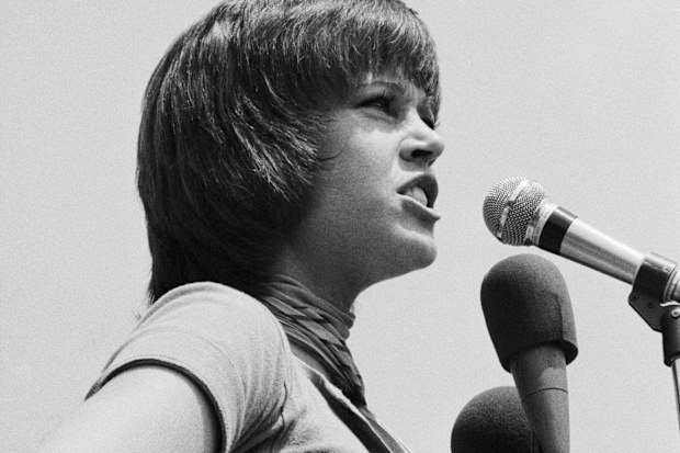 (Original Caption) 5/9/1970-Washington, DC-"Greetings, fellow bums," is the way film star Jane Fonda addresses anti-war demonstrators gathered on ellipse across from the White House. Her greeting was an allusion to the way President Nixon referred to students during a visit to the Pentagon earlier in the week.