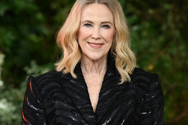 LONDON, ENGLAND - AUGUST 30: Catherine O'Hara attends the London photocall of "Beetlejuice Beetlejuice" at One Marylebone on August 30, 2024 in London, England. (Photo by Kate Green/Getty Images for Warner Bros. Pictures)