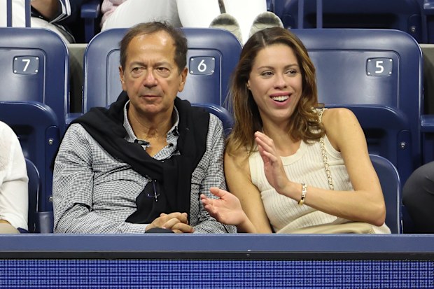 Jenny and John Paulson divorce