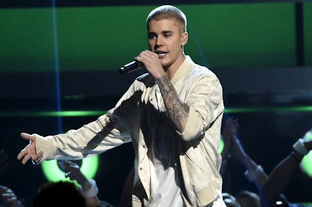 Justin Bieber performs at the Billboard Music Awards at the T-Mobile Arena on Sunday, May 22, 2016, in Las Vegas. (Photo by Chris Pizzello/Invision/AP)