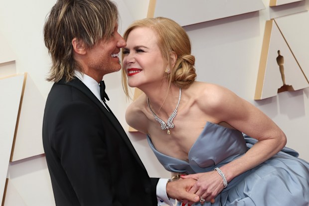 Nicole Kidman and Keith Urban arrive at the Oscars 2022