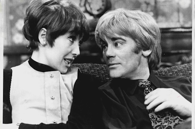 Una Stubbs