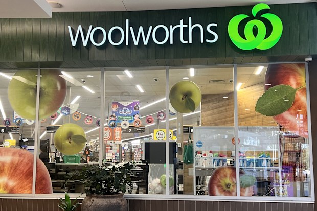 woolworths beef mince display