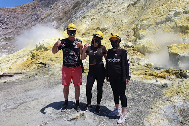 Stephanie Browitt with father Paul and sister Krystal on White Island before the volcano erupted.