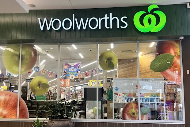 woolworths beef mince display