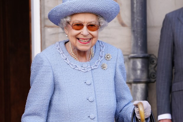 Queen Elizabeth II attending the Queen's Body Guard for Scotland (also known as the Royal Company of Archers) Reddendo Parade in the gardens of the Palace of Holyroodhouse, Edinburgh, Scotland on June 30, 2022. Members of the Royal Family are spending a Royal Week in Scotland, carrying out a number of engagements between Monday June 27 and Friday July 01, 2022. (Photo by Jane Barlow/WPA Pool/Getty Images)