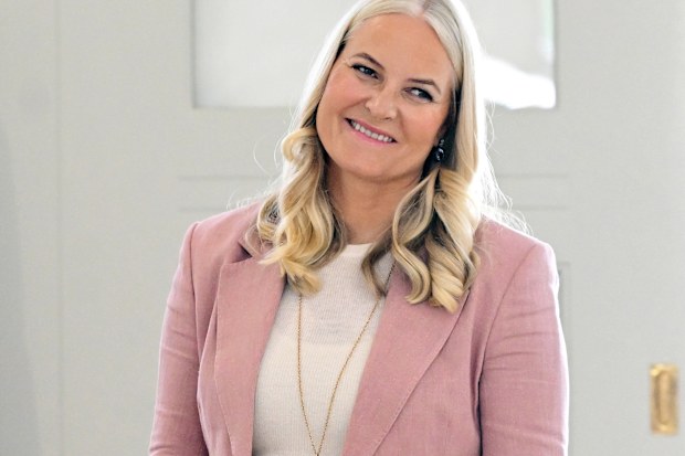 OSLO, NORWAY - JUNE 23: Crown Princess Mette-Marit of Norway attends Queen Sonja's Art Stable on June 23, 2025 in Oslo, Norway. French President Emmanuel Macron and First Lady Brigitte Macron will be in Oslo on 23 -24 June. It has been 41 years since a French head of state last paid an official visit to Norway. (Photo by Rune Hellestad - Corbis/Getty Images)