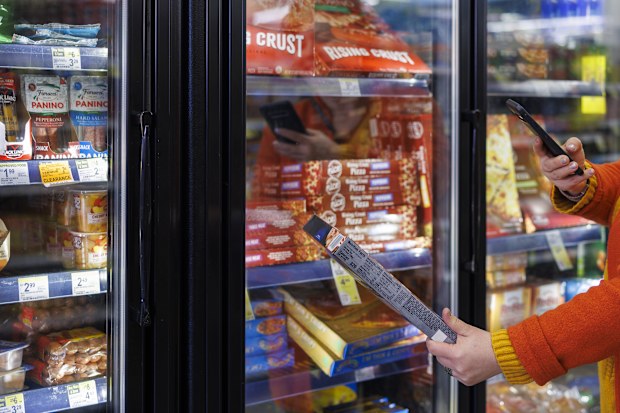 pizza in supermarket