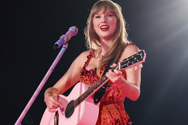 Taylor Swift orange