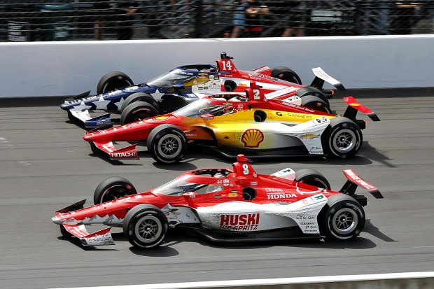 The moment Marcus Ericsson took the lead of the Indianapolis 500 on the penultimate race restart.
