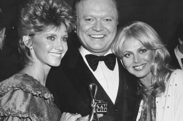 Newton with a Gold Logie