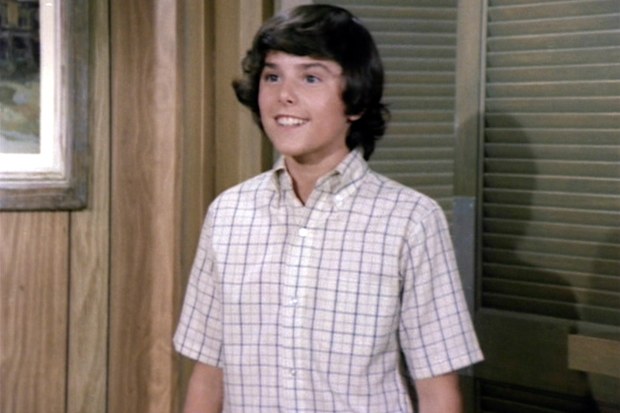 Christopher Knight as Peter Brady in the Brady Brunch episode, "Getting Davy Jones." Original air date, December 10, 1971. Season 3, episode 12.  Image is a screen grab. Copyright ©1971 CBS Broadcasting Inc. All Rights Reserved. Credit: CBS Photo Archive.