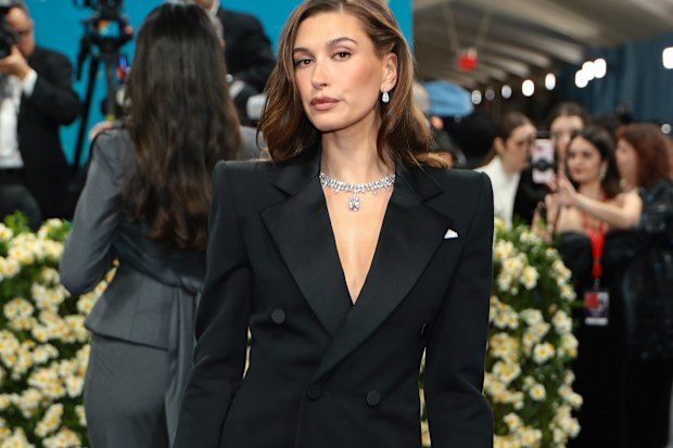 Hailey Bieber