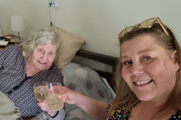 Suzanne Foot hot flush medication