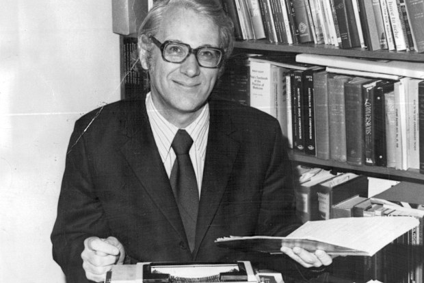 Dr. James Wright. "Dr Know" Sun Special writer, Photographed at his home on the North Shore. Typing the Dr Know column.. at 1,000 worlds an hour. August 11, 1975. (Photo by Keith Edward Byron/Fairfax Media).