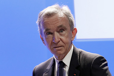 6. Bernard Arnault 