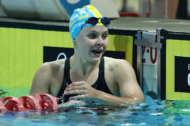 GOLD COAST, AUSTRALIA - APRIL 06: Sienna Toohey celebrates winning the Womens 100 metre breaststroke during the 2026 Australian Open Swimming at Gold Coast Aquatic Centre on April 06, 2026 in Gold Coast, Australia. (Photo by Chris Hyde/Getty Images)