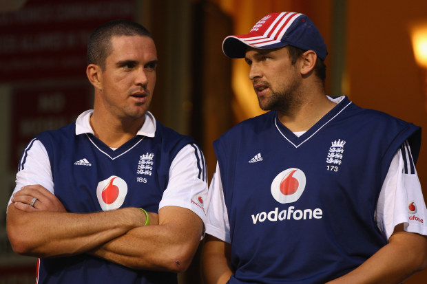 Kevin Pietersen (left) and Steve Harmison in 2008 during a nets session.