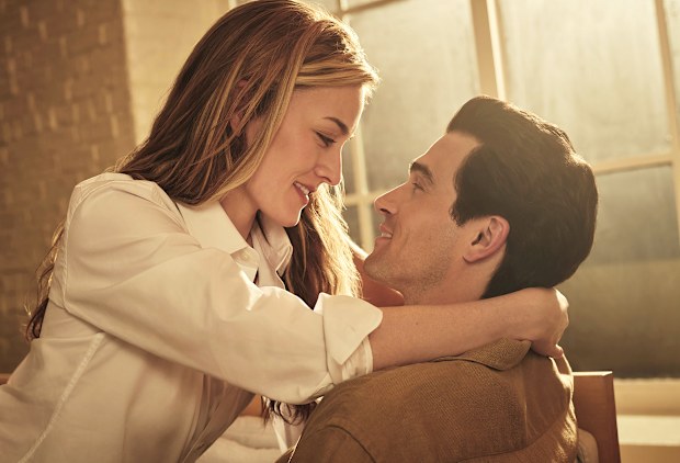 Sarah Pidgeon as Carolyn Bessette Kennedy, left, and Paul Kelly as John F. Kennedy Jr. in a scene from "Love Story: John F. Kennedy Jr. & Carolyn Bessette." 