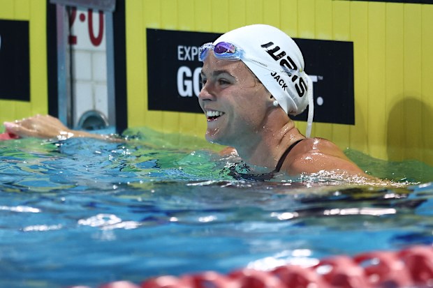 GOUDKUST, AUSTRALIË - APRIL 07: Shayna Jack viert het winnen van de finale van de 50 meter vrije slag dames tijdens het Australian Open Swimming 2026 in het Gold Coast Aquatic Centre op 7 april 2026 in Gold Coast, Australië. (Foto door Chris Hyde/Getty Images)