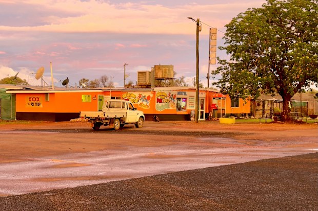 Inside Australia's smallest town, Cooladdi