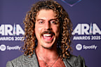 Adam Hyde, or Keli Holiday, poses with the ARIA Award for Best Video during the 2025 ARIA Awards at Hordern Pavilion at Hordern Pavilion on November 19, 2025 in Sydney, Australia. 