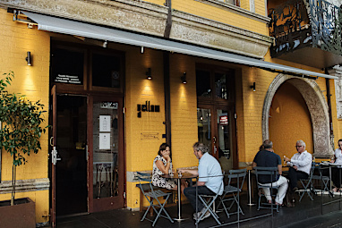 Yellow, Potts Point 