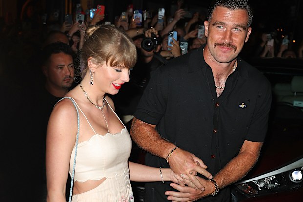 Taylor Swift and Travis Kelce 