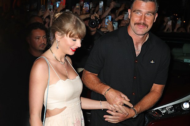 Taylor Swift and Travis Kelce 
