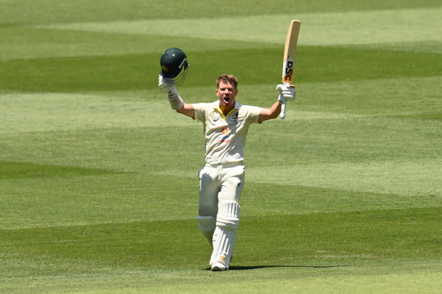 David Warner of Australia celebrates his century at the MCG. (Photo by Quinn Rooney/Getty Images)